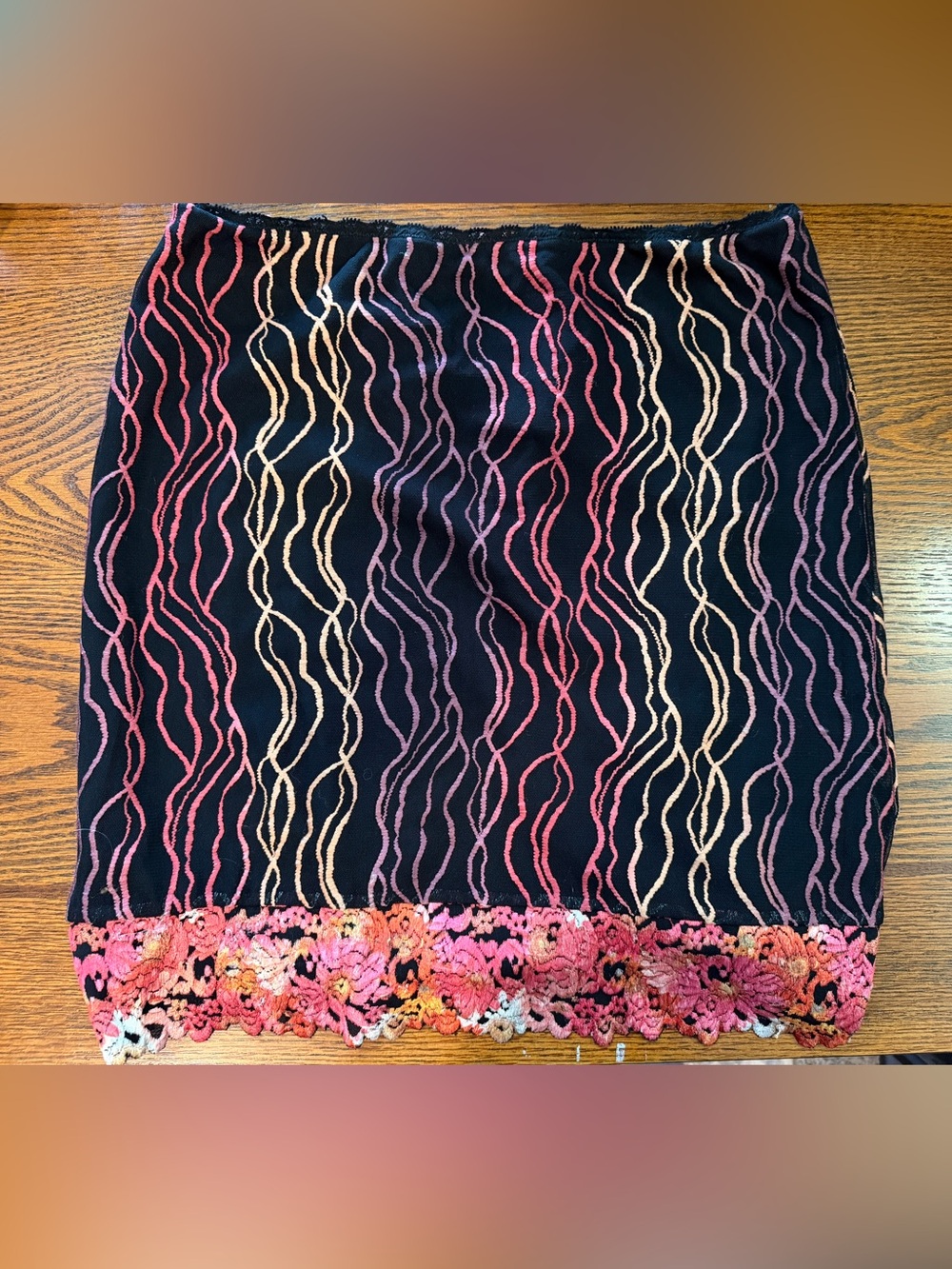 Nicole Miller Collection Black Embroidered Wave-Pattern Mini Skirt